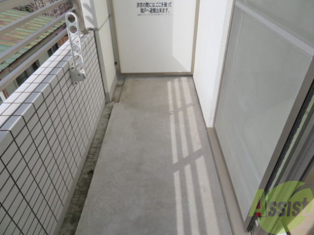 バルコニー　バルコニーです。外の景色を楽しむことができます。