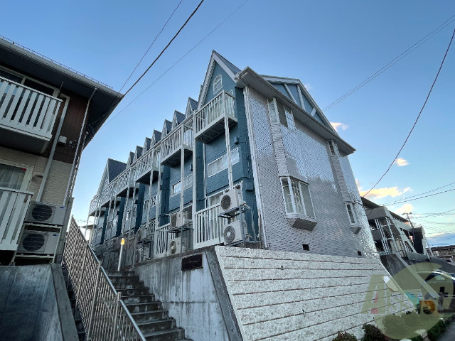 建物外観　仙台市泉区八乙女２丁目「ホワイトキャッスル八乙女３」