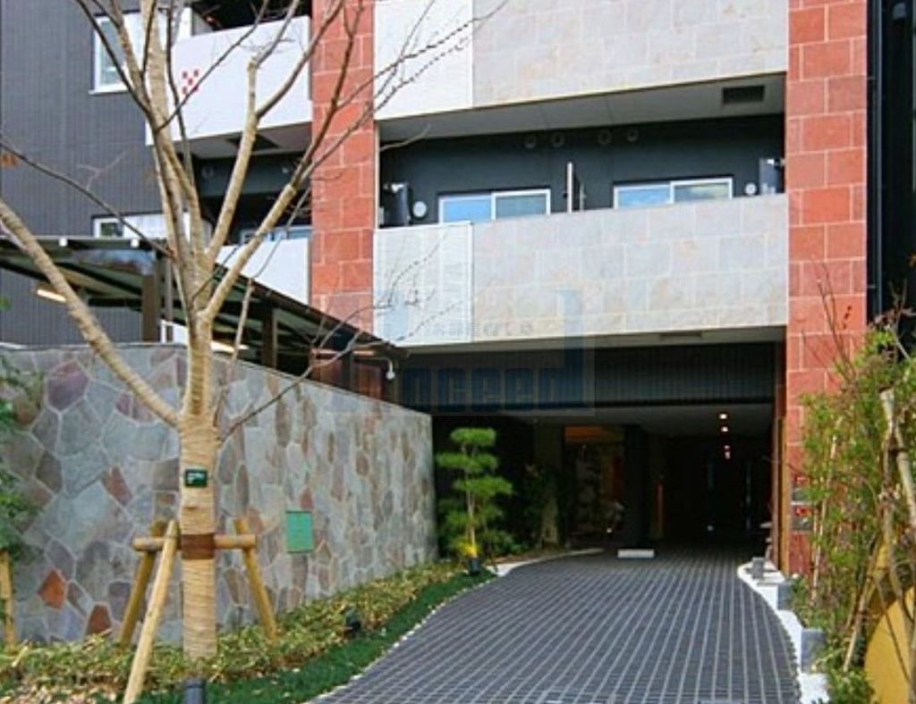 エントランス　きれいなエントランス！