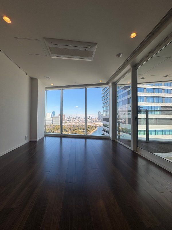 居室・リビング　同間取り、別住戸の画像です。