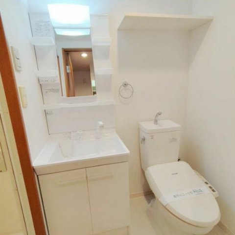 トイレ　シンプルなトイレ！