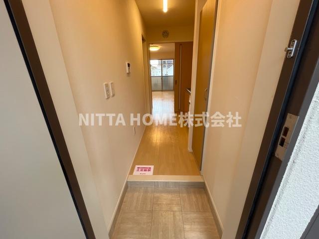 玄関　十分なスペースの玄関です◆