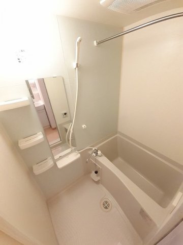 バス・シャワールーム　きれいなお風呂です