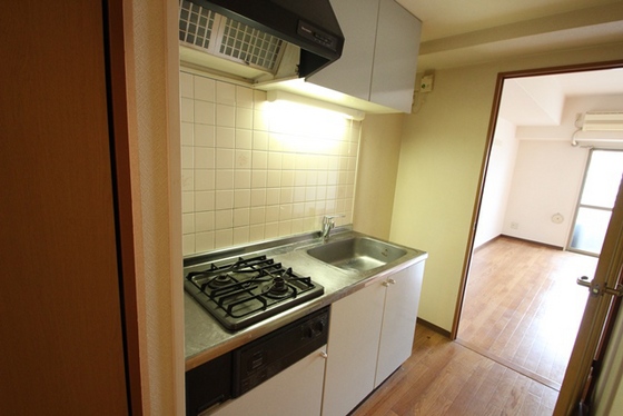 キッチン　※別部屋の写真です