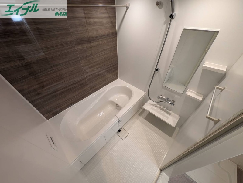 バス・シャワールーム　同型参考写真