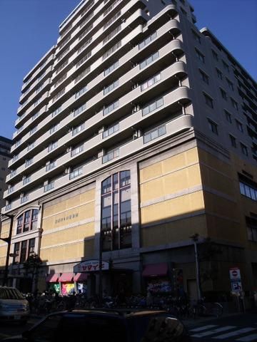 図書館　中央図書館（図書館）まで10m