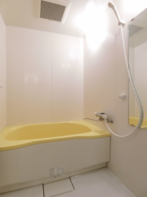 バス・シャワールーム　図面と現状に相違がある場合には現状を優先