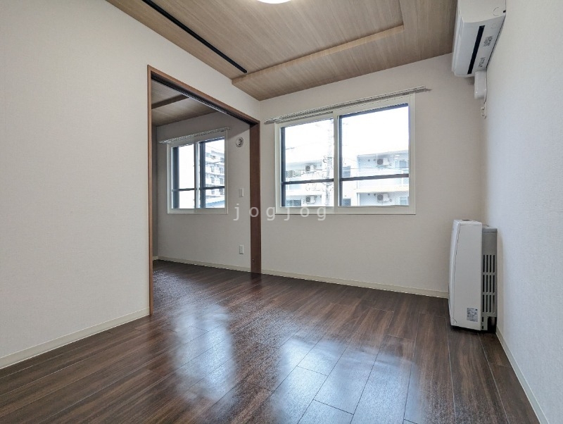 居室・リビング　同号室タイプ写真