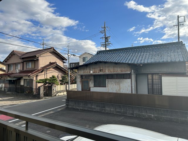 眺望　同じ建物の別のお部屋の写真です。現況優先。