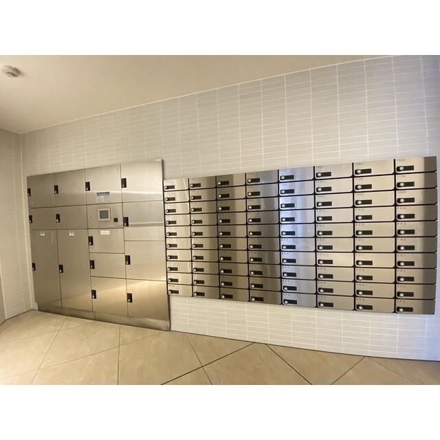 ロビー　建物の内部です