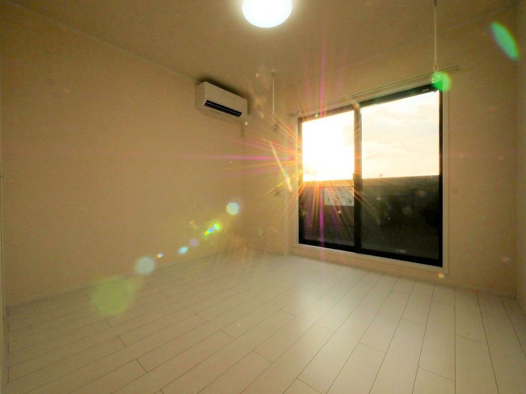 居室・リビング　エントランス