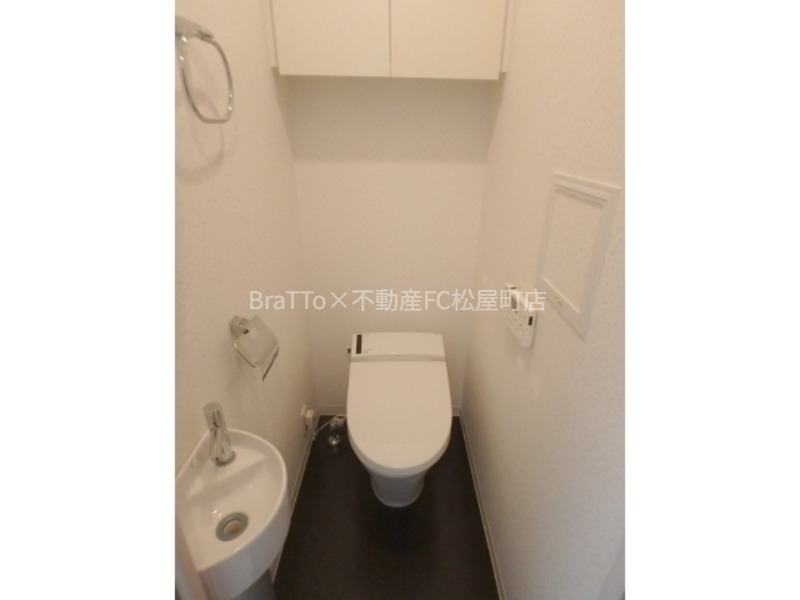 トイレ　トイレ（ウォシュレット付き）