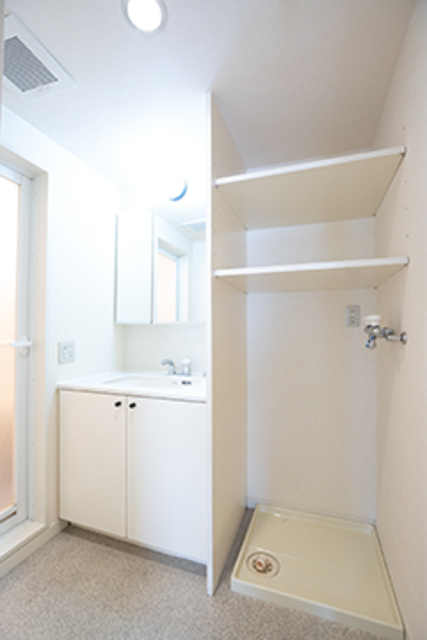 洗面設備　※写真は同タイプ住戸です。