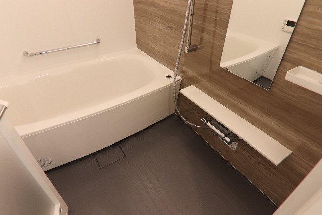 バス・シャワールーム　※別室の参考写真の為、現況優先です。