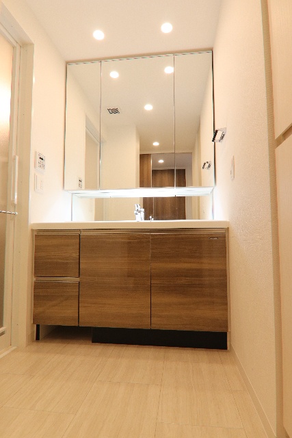 洗面設備　※別室の参考写真の為、現況優先です。