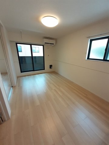 居室・リビング　ゆったり過ごせる居間です