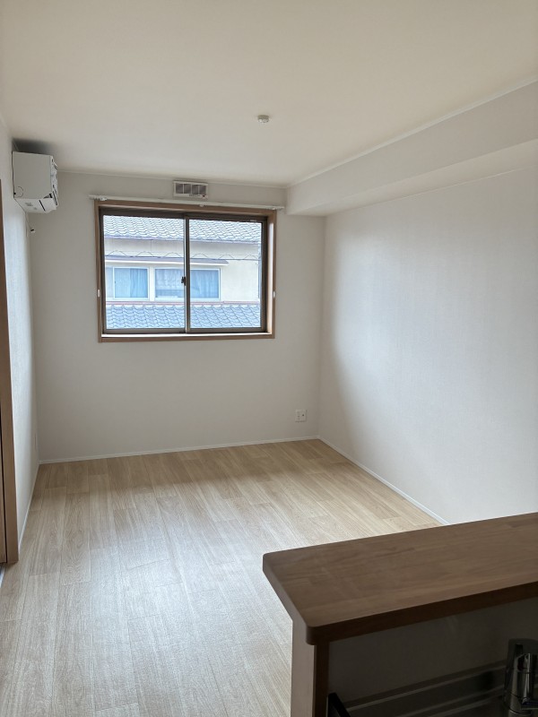 居室・リビング　ゆったり過ごせる居間です