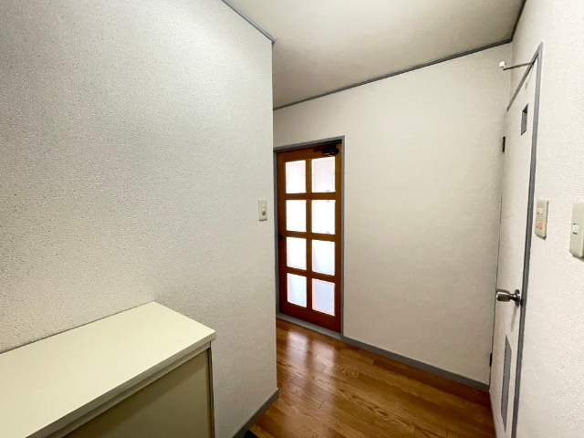 その他　玄関からの眺めです