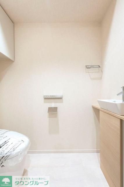 トイレ　※写真は同タイプ住戸です。