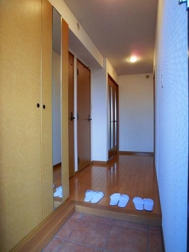 玄関　物件の画像6