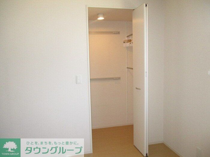 収納　※別号室参考写真です