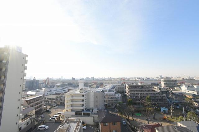 バルコニー　上層階・眺望良好