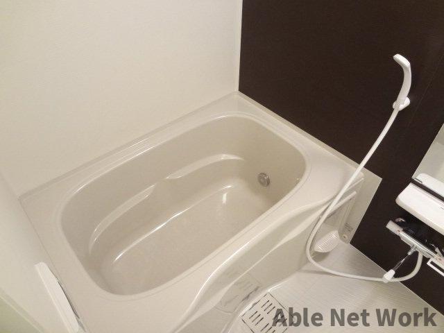 バス・シャワールーム　追い焚き、浴室乾燥機つき