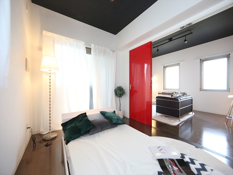 バルコニー　ＬＤＫ12.5帖　洋室6.7帖　エアコン付　バルコニー