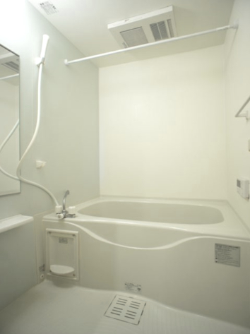 バス・シャワールーム　ゆったり過ごせるお風呂です♪ゆったり過ごせるお風呂です♪