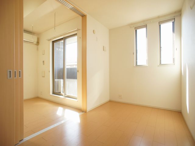 その他部屋・スペース　清潔感のあるきれいな洋間です♪