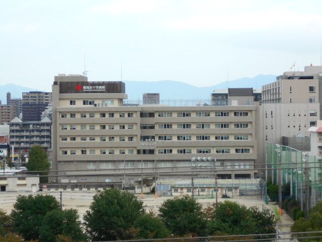 病院　福岡赤十字病院（病院）まで669m