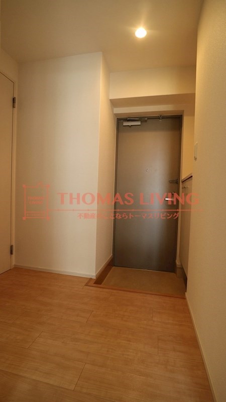 玄関　※別号室の参考写真です。