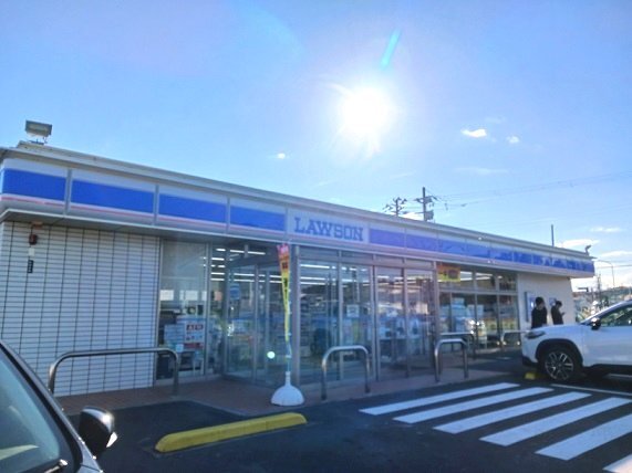 コンビニ　ローソン利府店（コンビニ）まで350m
