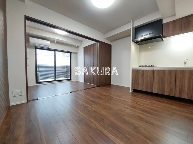 居室・リビング　使いやすい形の為、レイアウトを楽しめます♪