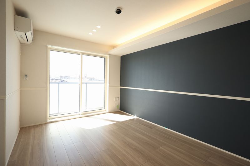 居室・リビング　こちらの居間で趣味の時間をお楽しみください