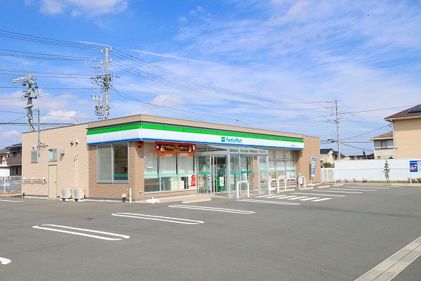 コンビニ　ファミリーマート 吉田住吉西店（コンビニ）まで459m