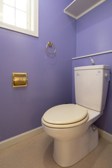 トイレ　※写真は同タイプ住戸です。