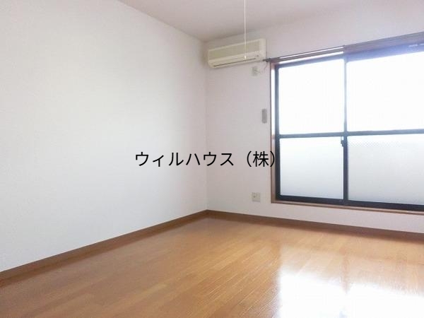 その他部屋・スペース　明るい洋室！