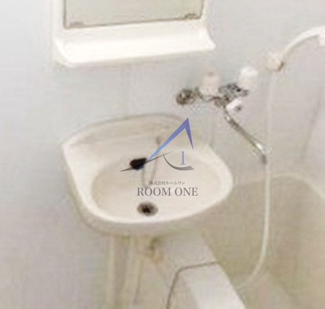 洗面設備　洗面台です。