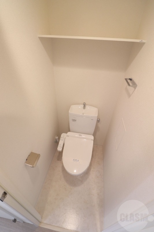 トイレ　温水洗浄便座