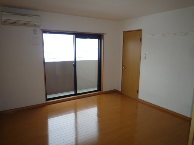 居室・リビング　別部屋参考写真