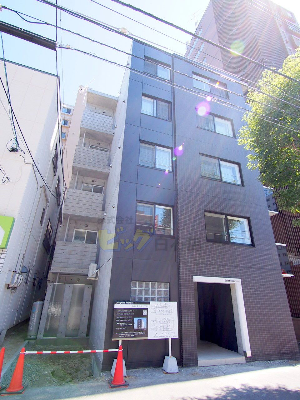 建物外観　お洒落なデザイナーズマンションです♪