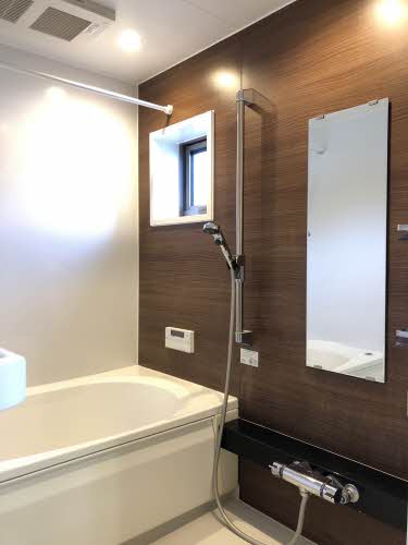 バス・シャワールーム