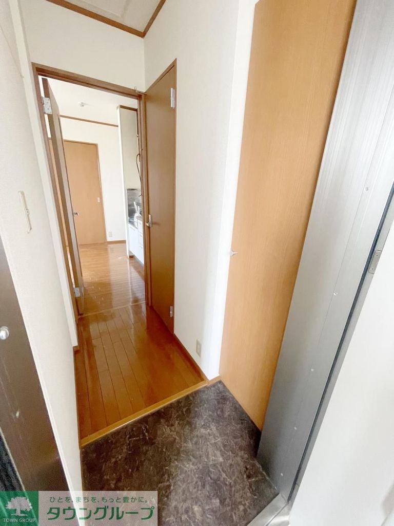 玄関　※清掃中のものとなります。