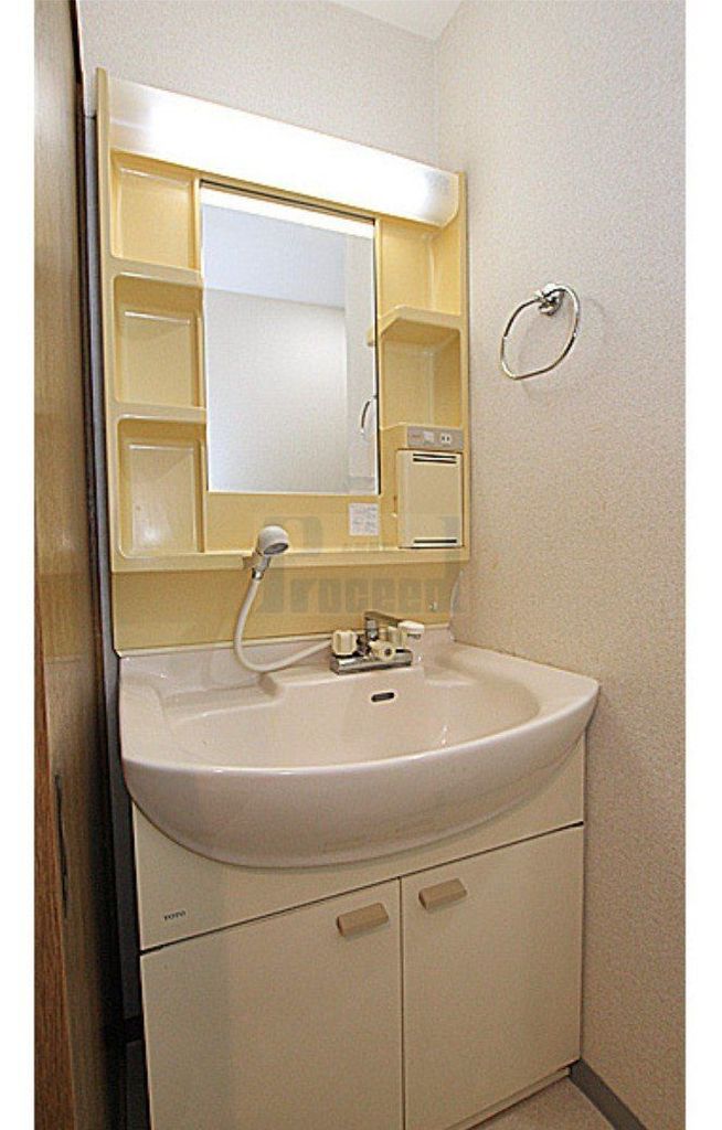 洗面設備　うれしい独立洗面台！