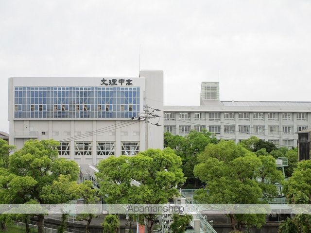 高校・高専　徳島文理大学徳島文理高等学校（高校・高専）まで838m