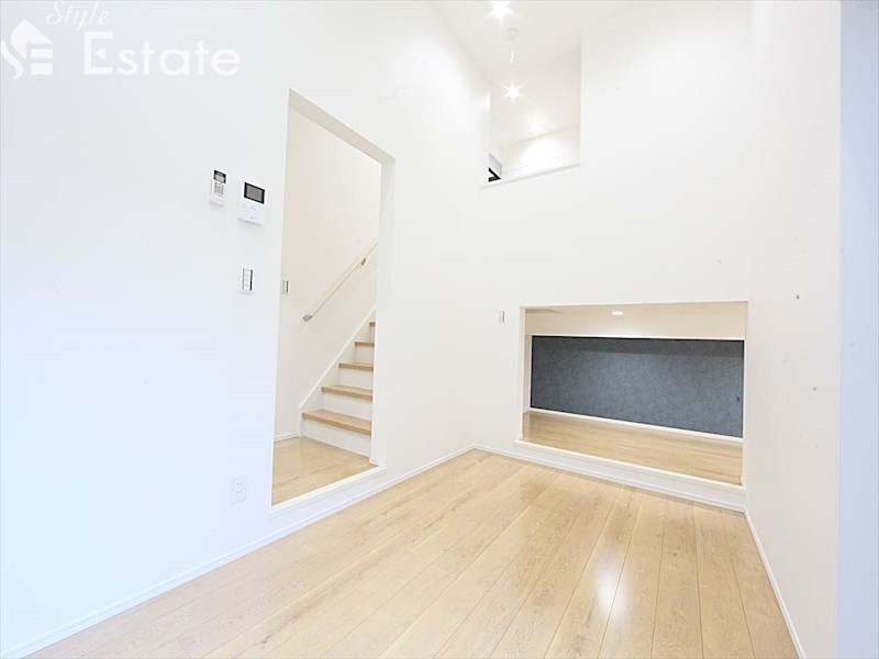 居室・リビング　内装