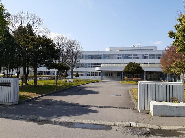 小学校　明野小学校（小学校）まで750m