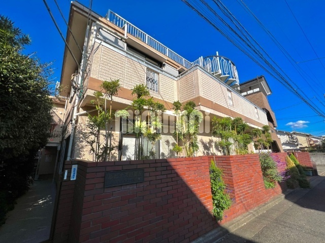 建物外観　閑静な住宅街です。