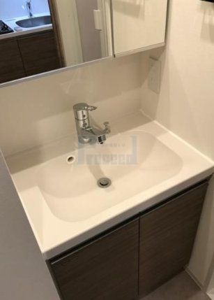 洗面設備　※別部屋参考写真※現況優先です